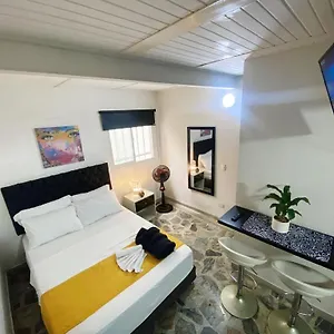 Vip Apartasuites Rosales Apartment